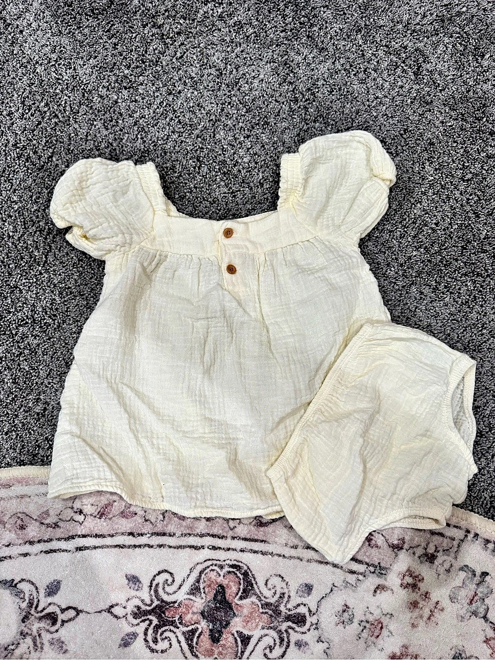 Modern Moments Baby 3-6M Cream Matching Set Like New
